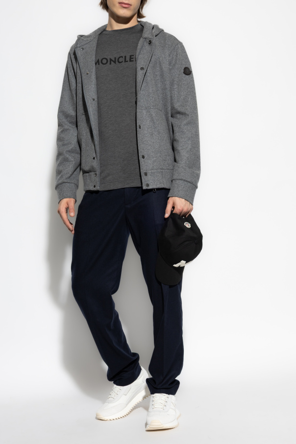 MONCLER*一歩先行くスタイル*ベーシック エンボスロゴ Tシャツ モンクレール MONCLER MONCLER GRENOBLE Tシャツ 8C00060 829H8